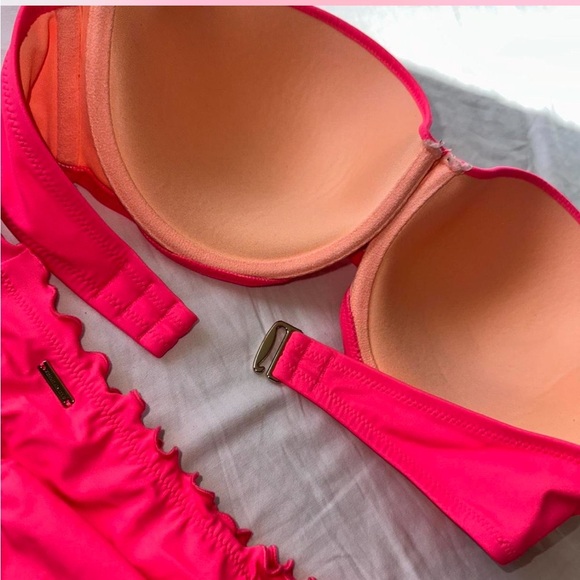 Victoria's Secret bandeau padded bikini set with ruffled bottoms - Picture 5 of 7